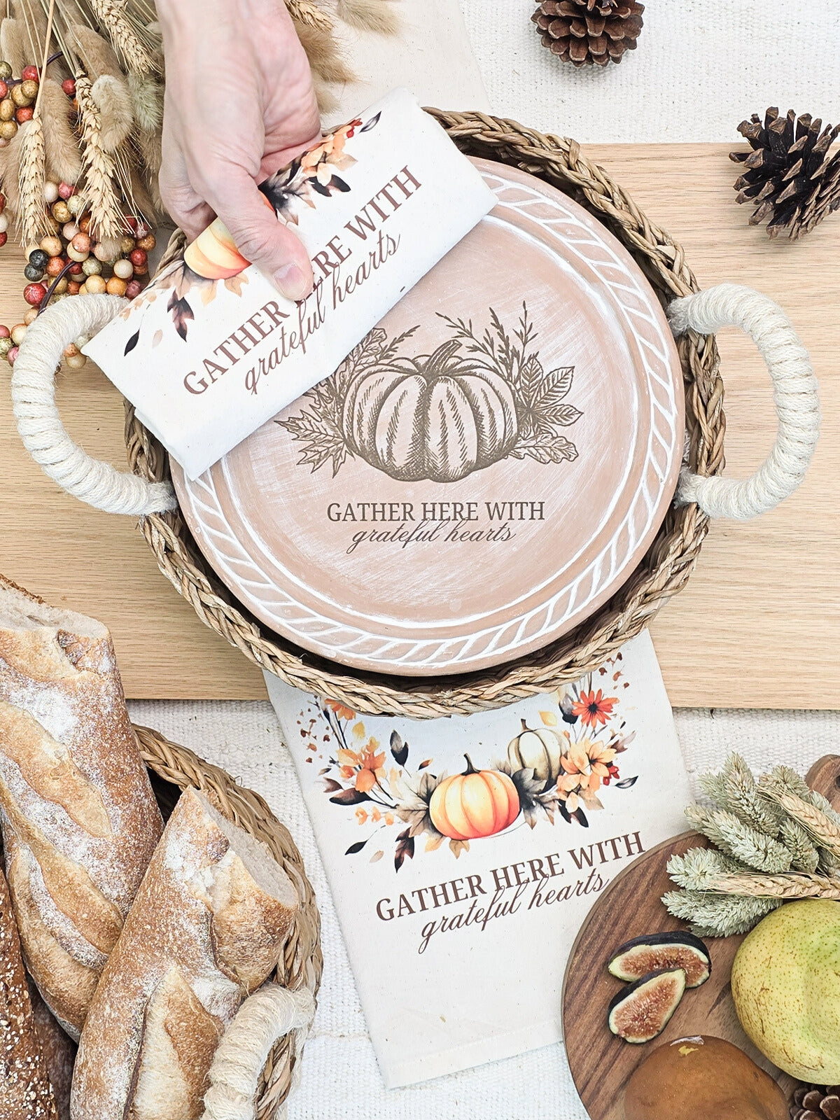 Bread Warmer & Basket Gift Set with Tea Towel - Pumpkin Round