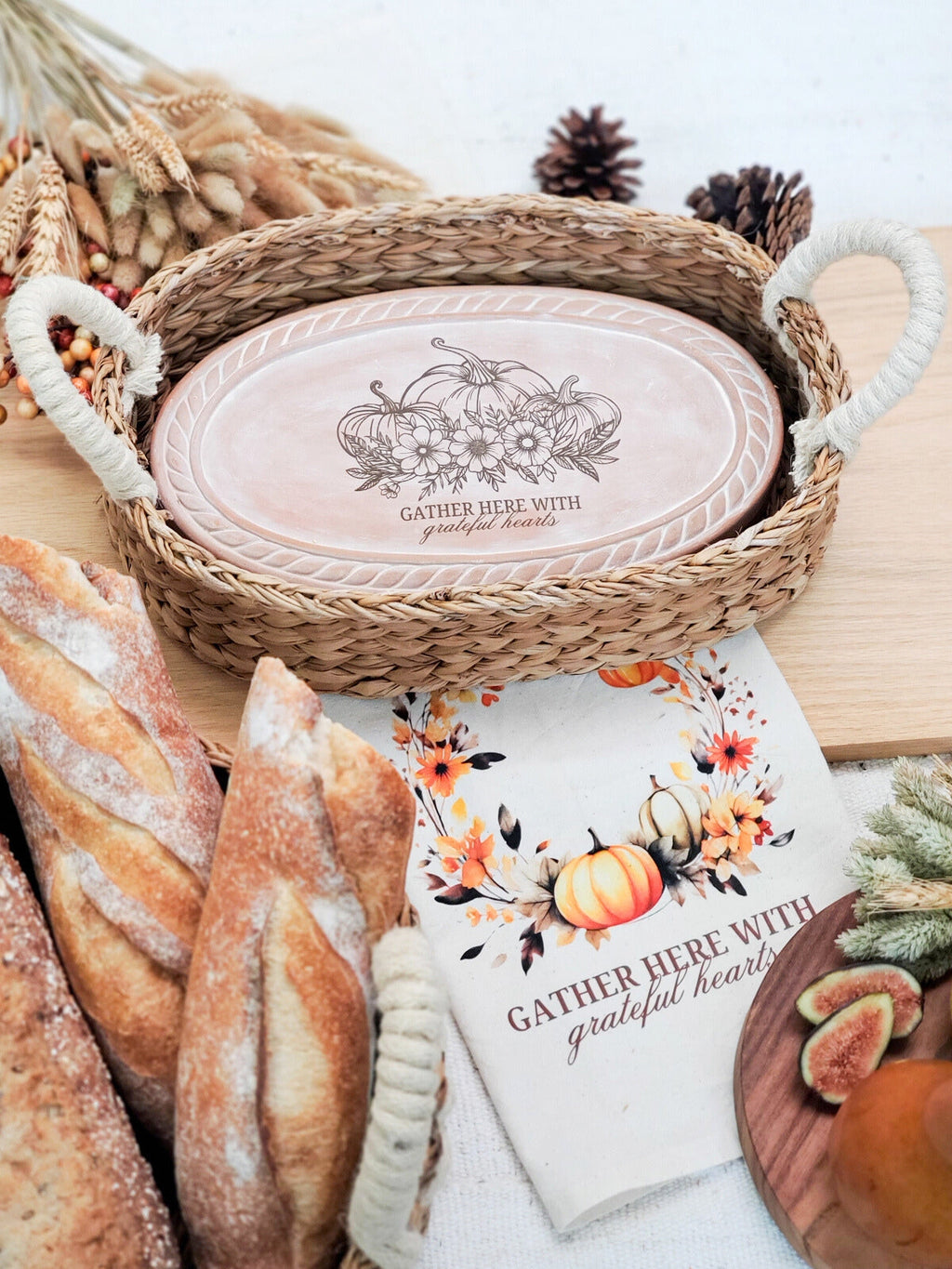 Bread Warmer & Basket Gift Set with Tea Towel - Pumpkin Oval